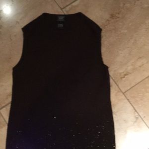 Sleeveless cashmere sweater
